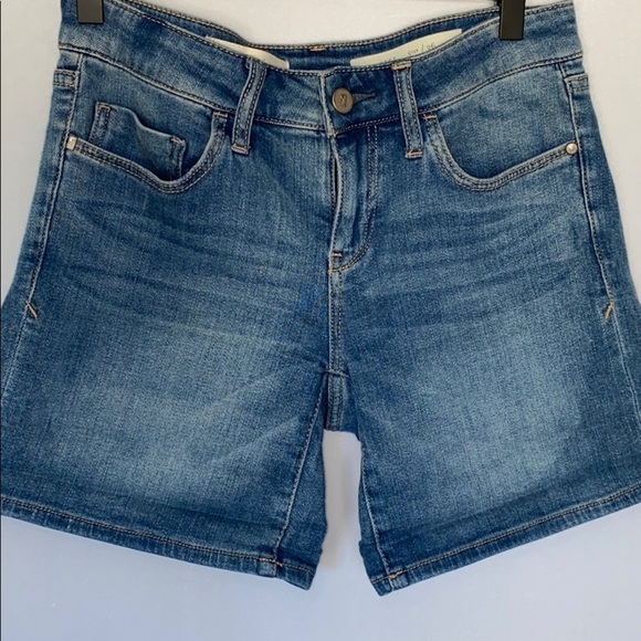 𝅺ANTHROPOLOGIE Pilcro and Letterpress Stet Shorts - Picture 1 of 13